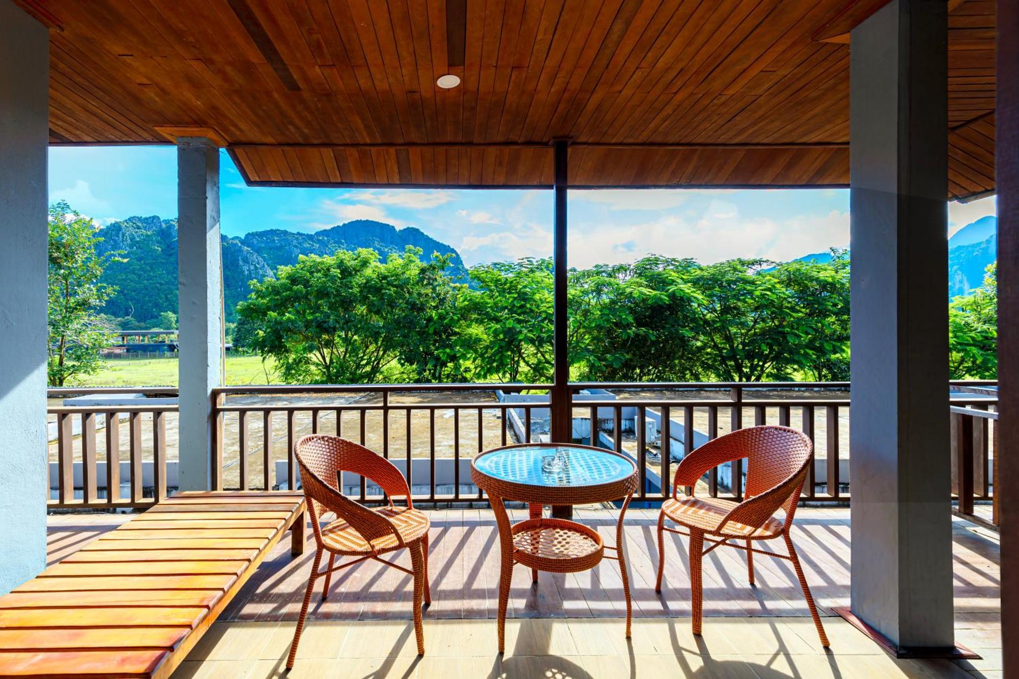 Lisha Garden Resort Hotel Vang Vieng Exterior foto